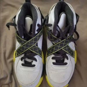 Nike Air RAIDS (6.5Y)